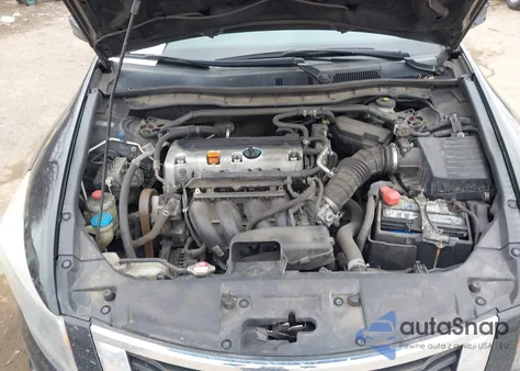 2010 Honda Accord 2.4 Ex из США, поврежденный, VIN 1HGCP2F71AA022871